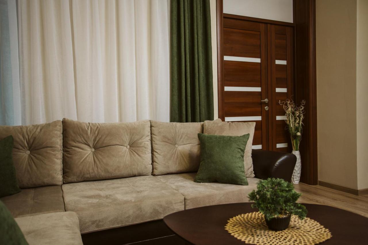 Vively Lux Apartment Суботица Экстерьер фото